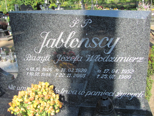 Włodzimierz Jabłoński 1952 Czarne - Grobonet - Wyszukiwarka osób pochowanych