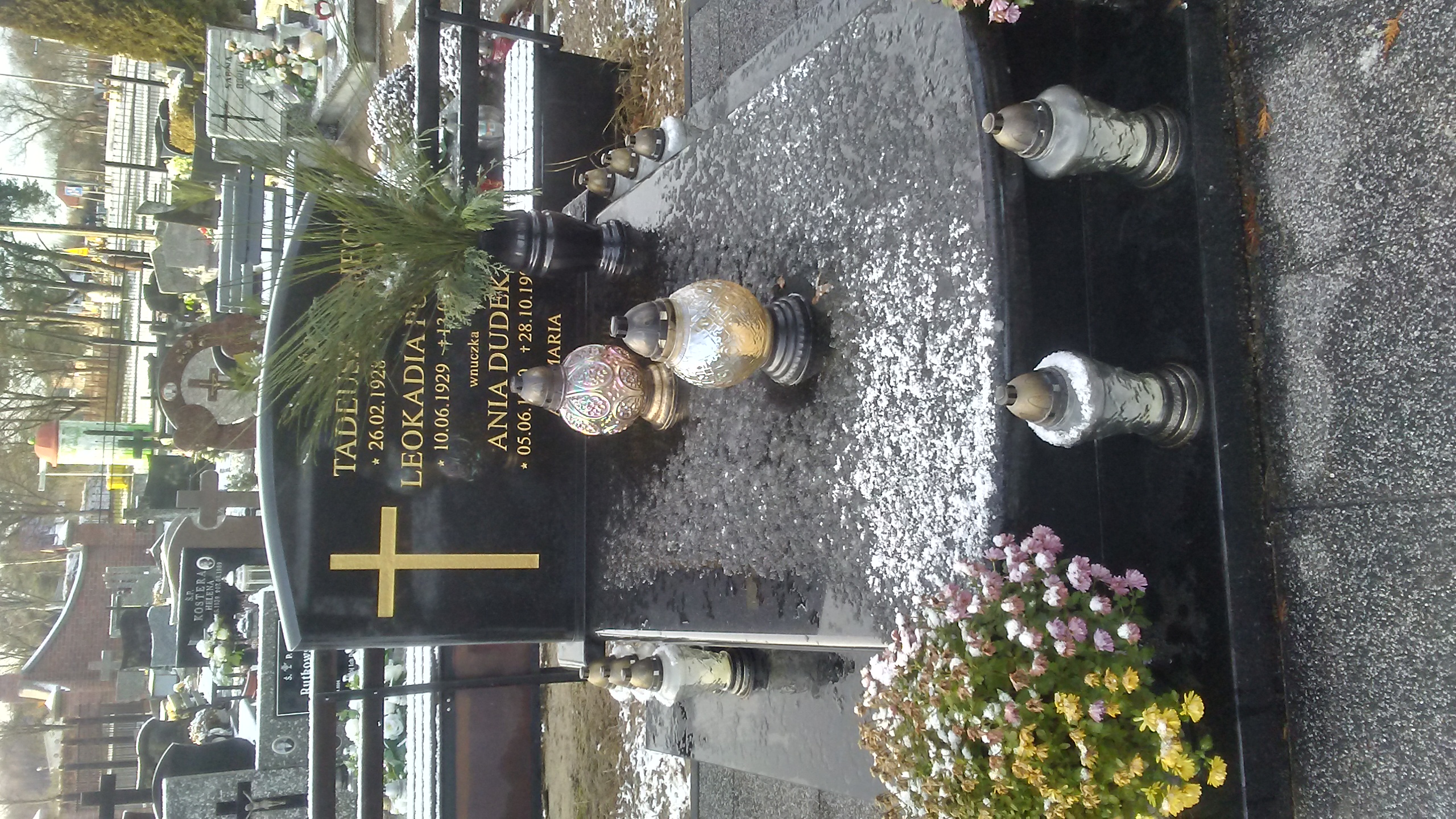 Ania Dudek Czarne - Grobonet - Wyszukiwarka osób pochowanych