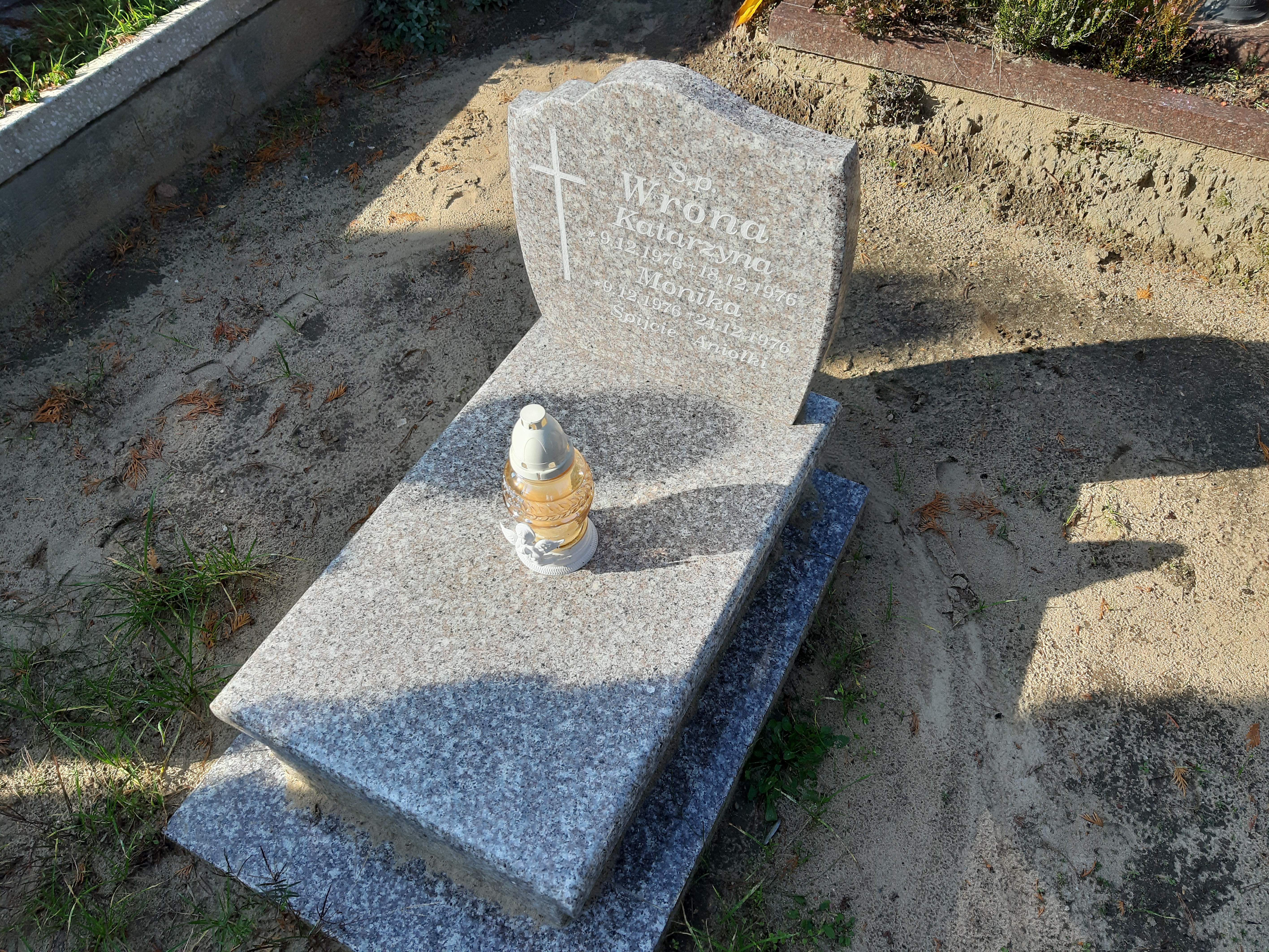 Monika Wrona 1976 Czarne - Grobonet - Wyszukiwarka osób pochowanych