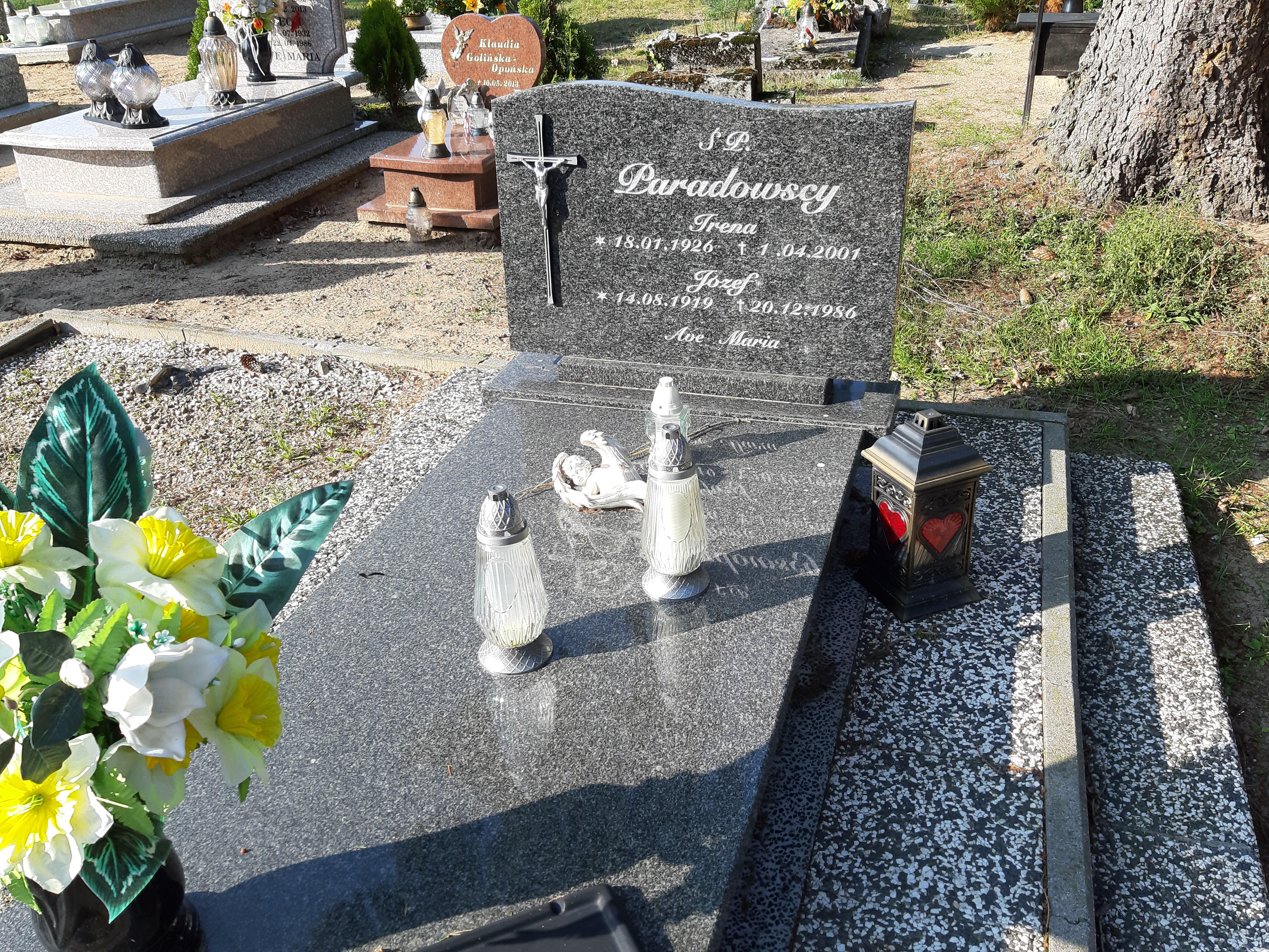 Irena Paradowska 1926 Czarne - Grobonet - Wyszukiwarka osób pochowanych