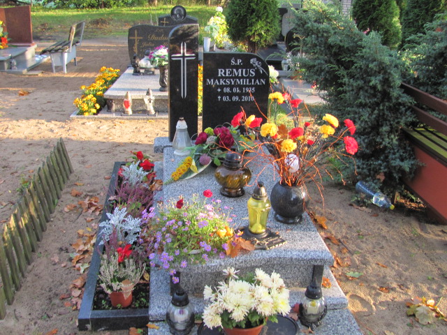 Grób Maksymilian Remus