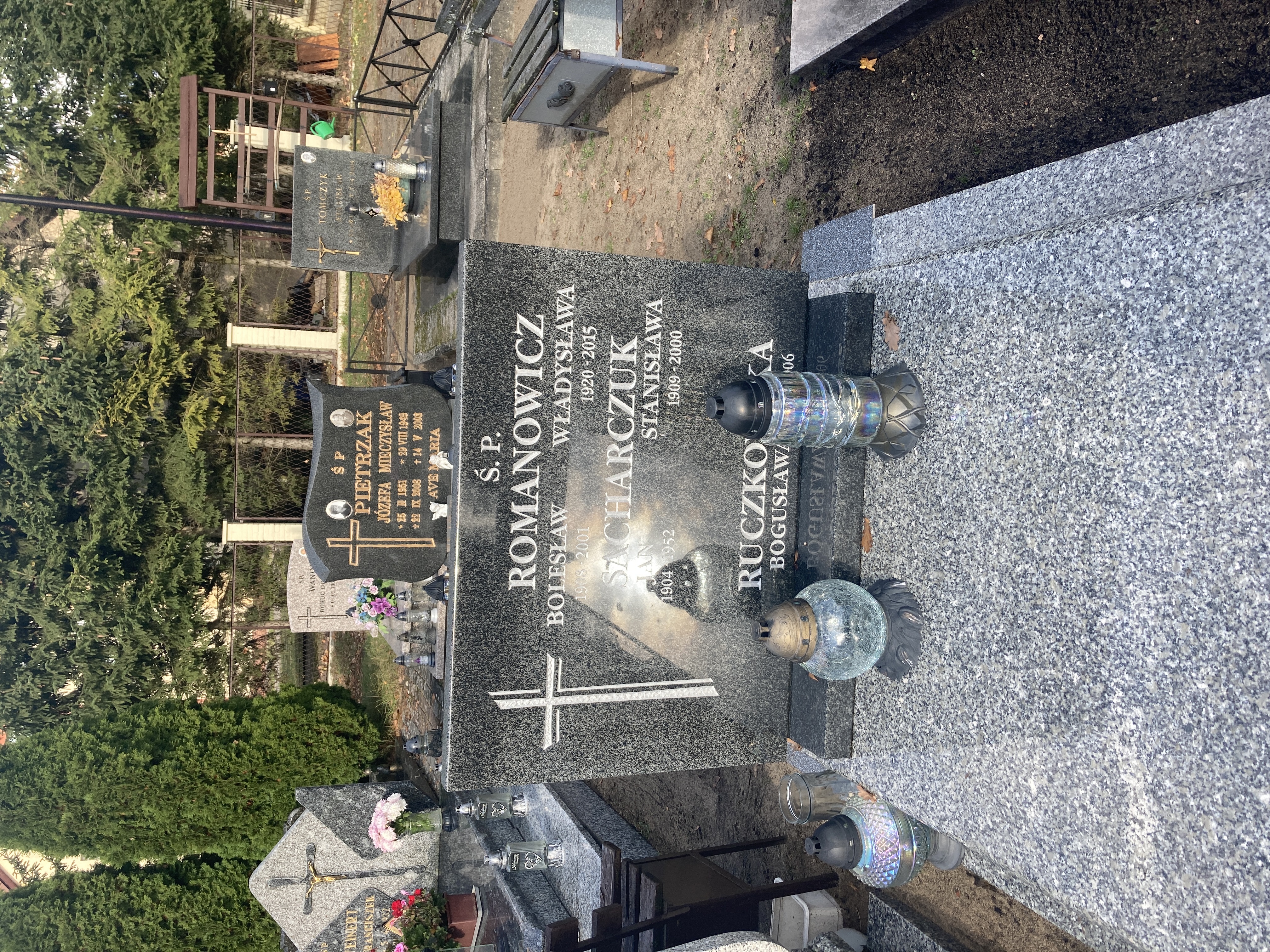 Grób Władysława Romanowicz